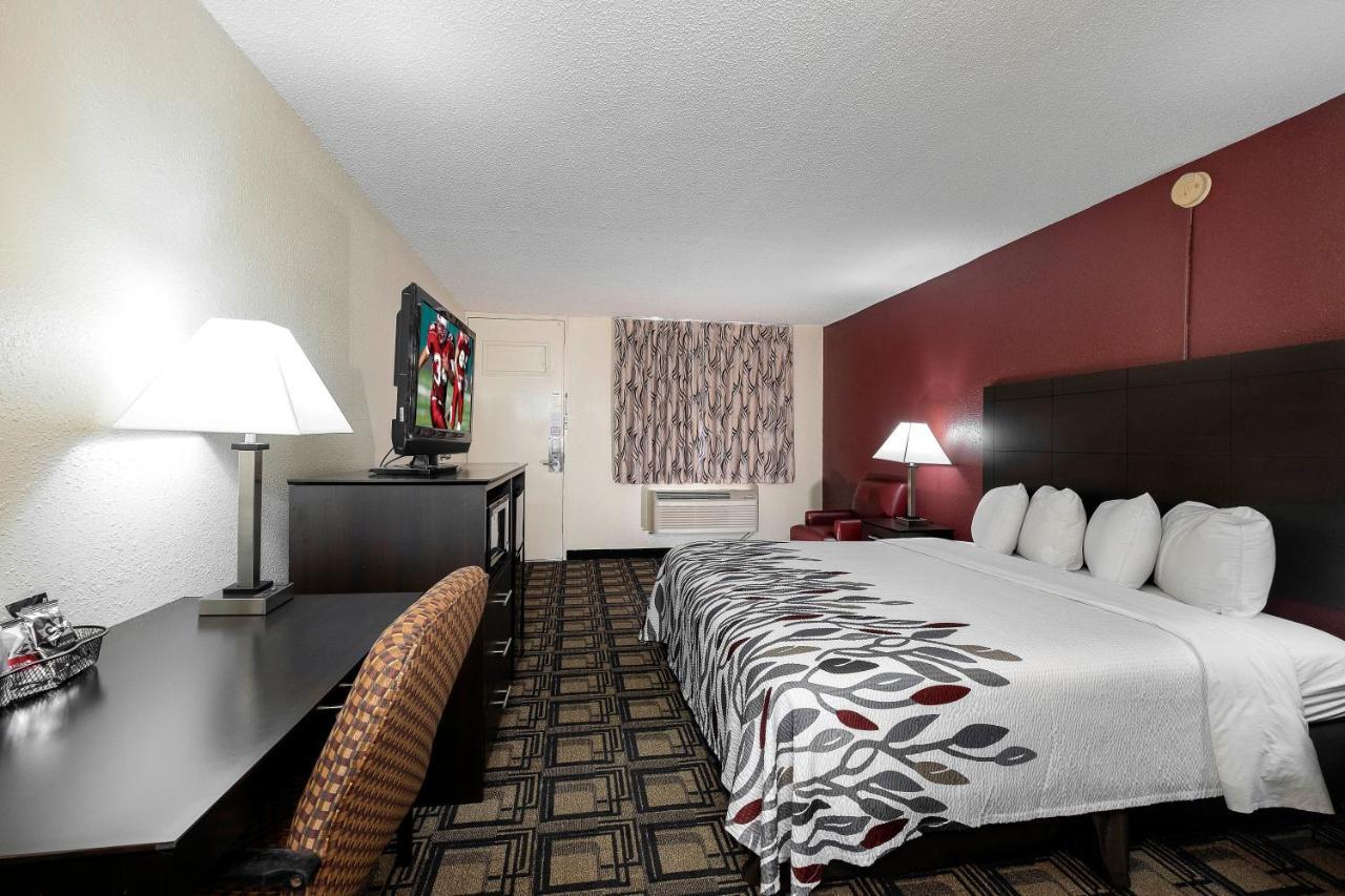 Red Roof Inn Murray Bagian luar foto