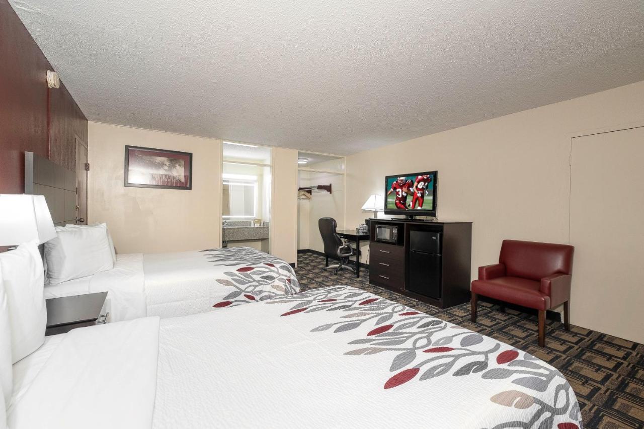 Red Roof Inn Murray Bagian luar foto