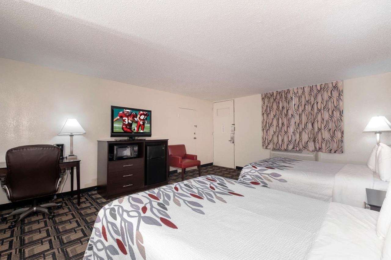 Red Roof Inn Murray Bagian luar foto