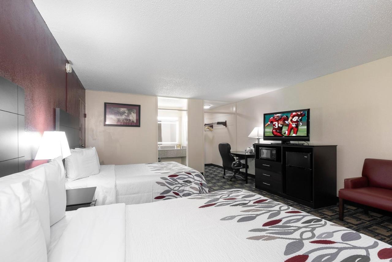 Red Roof Inn Murray Bagian luar foto