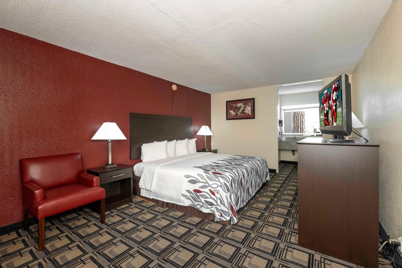 Red Roof Inn Murray Bagian luar foto